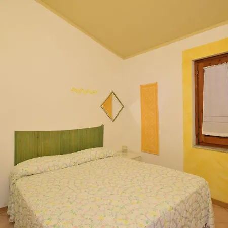 Casa Giardini With View In Budoni